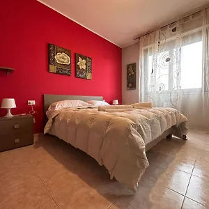 Em Holiday 3 Appartamento